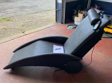 Kinjoy Shiatsu Massagestoel beschikbaar voor biedingen