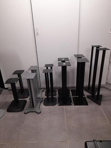 Luidspreker stands in verschillende hoogtes te koop beschikbaar voor biedingen