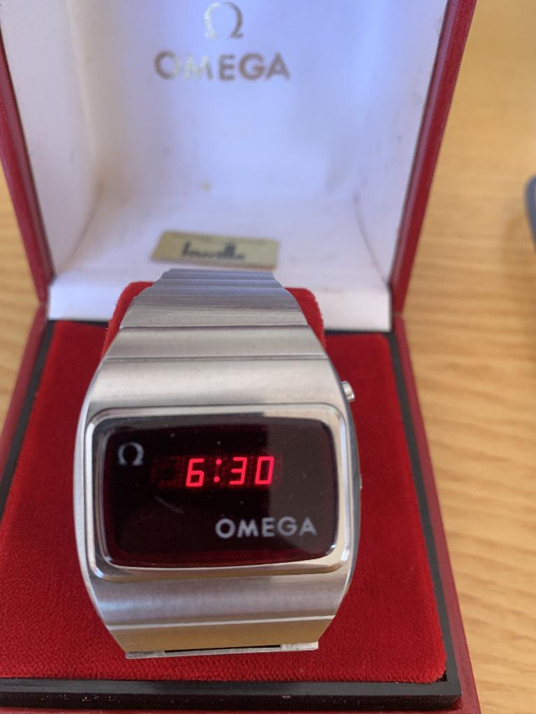 Omega TC3 LED met doos, Handtassen en Accessoires, Horloges | Antiek, Polshorloge, Omega, Staal, 1960 of later, Met bandje, Ophalen of Verzenden
