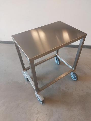 Inox tafel op wielen 60x40x54 (h) cm NIEUW beschikbaar voor biedingen