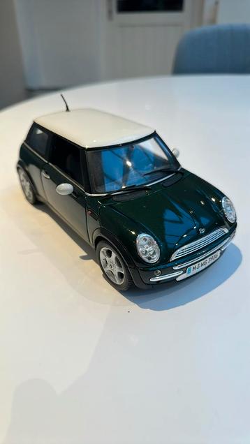 Mini Cooper 1/18 Maisto in goede staat beschikbaar voor biedingen