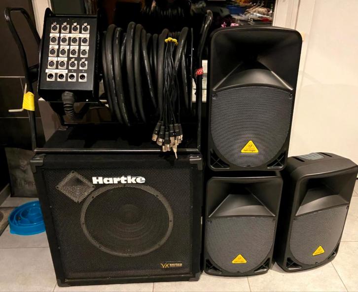 Behringer eurolive B112D set van 3 inclusief statieven, Muziek en Instrumenten, Versterkers | Keyboard, Monitor en PA, Ophalen