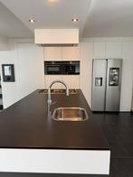 Witte keuken met eiland en granieten blad, Huis en Inrichting, Ophalen, Gebruikt