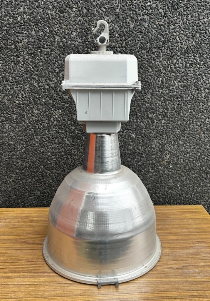 Industriële lampen GE 1990s, Huis en Inrichting, Lampen | Hanglampen, Gebruikt, 75 cm of meer, Metaal, Ophalen