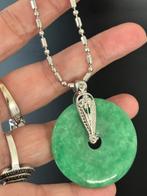 Collier ancien pendentif jade vert 18K, Bijoux, Sacs & Beauté, Bijoux anciens, Envoi, Or, Collier