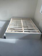 Bed, splinter nieuw, in elkaar monteert , 140 cm breed, Nieuw, 140 cm, Wit, Ophalen