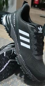 Adidas sportschoenen maat 43., Kleding | Heren, Ophalen of Verzenden, Nieuw, Sportschoenen