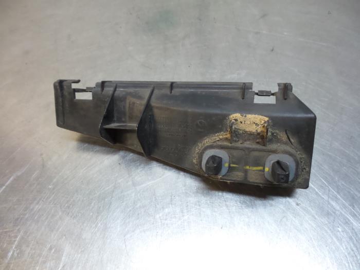 Bumpersteun rechts-achter van een Toyota Corolla Verso, Auto-onderdelen, Carrosserie, Toyota, Gebruikt, 3 maanden garantie, Ophalen of Verzenden