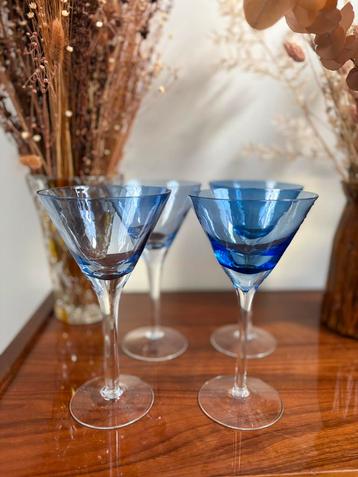 Vintage martiniglazen – koningsblauw glas (set van 4) beschikbaar voor biedingen