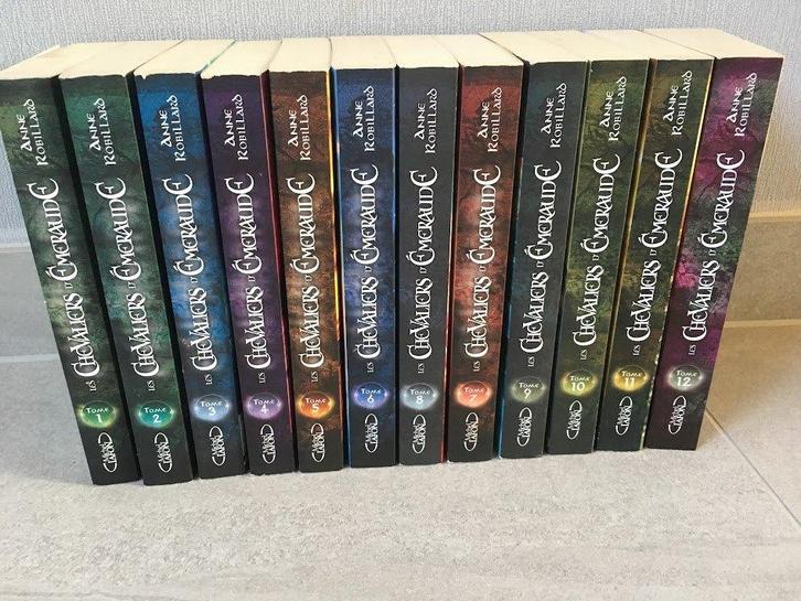 Les Chevalliers D'Emeraude boeken 1-10 Anne Robbillard, Boeken, Kinderboeken | Jeugd | 13 jaar en ouder, Ophalen of Verzenden