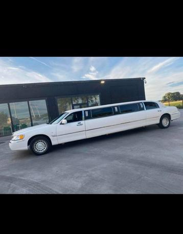 Lincoln limousine 