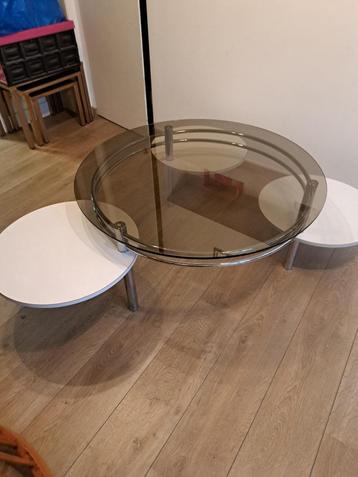 Vintage salontafel beschikbaar voor biedingen