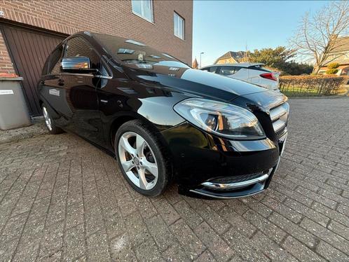 Mercedes B-Klasse 180 benzine, Auto's, Mercedes-Benz, Particulier, B-Klasse, ABS, Airbags, Airconditioning, Alarm, Apple Carplay