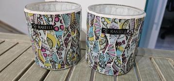 vaasjes rasteli beschikbaar voor biedingen