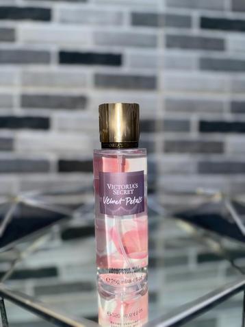 Velvet Petals Victoria’s Secret beschikbaar voor biedingen