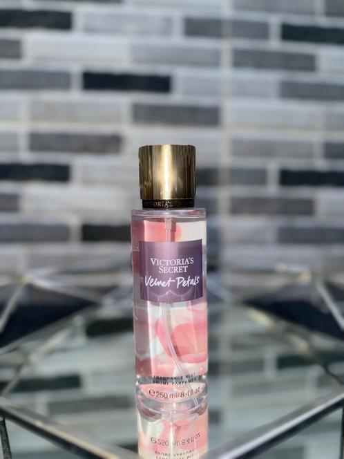 Velvet Petals Victoria’s Secret, Handtassen en Accessoires, Uiterlijk | Parfum, Nieuw, Ophalen of Verzenden