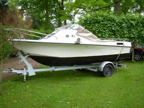 buitenboord boot Jeanneau Europe, Watersport en Boten, Motorboten en Motorjachten, Gebruikt, Polyester, Tot 6 meter, Benzine, Buitenboordmotor