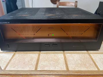 Hifi-versterker + voorversterker moet worden gerepareerd  beschikbaar voor biedingen