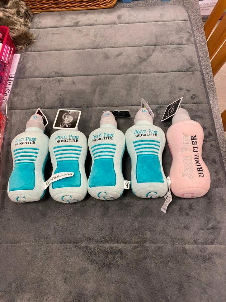 Luxe speeltje aan outletprijs., Animaux & Accessoires, Jouets pour chiens, Neuf, Peluches, Enlèvement ou Envoi