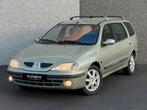 RENAULT MEGANE BREAK 1.6i *AUTOMATIC* AIRCO • REEDS GEKEURD, Auto's, Testrit aan huis, 170 g/km, 4 cilinders, Bedrijf