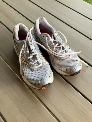 Asics gel oberon maat 38 beschikbaar voor biedingen