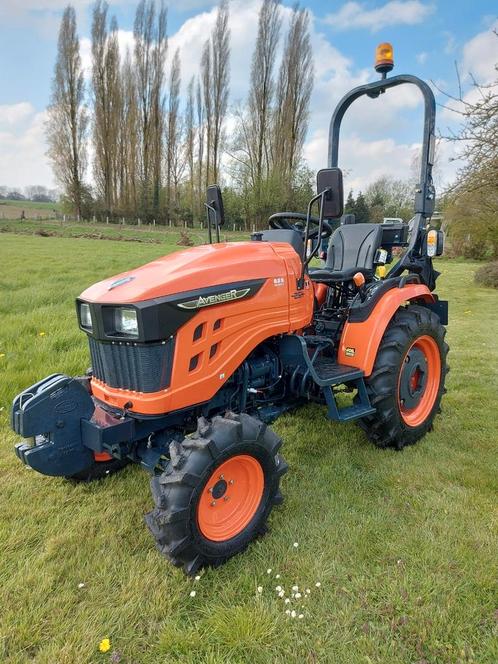 NIEUWE avenger minitractor 20pk  4x4 WEGTOELATING, Articles professionnels, Agriculture | Tracteurs, Enlèvement ou Envoi