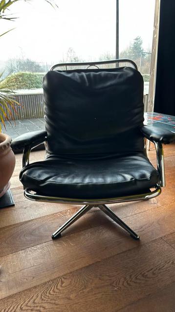Draaistoelen leder met chroom, jaren 70 beschikbaar voor biedingen
