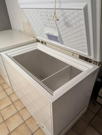 Diepvriezer Gram perfecte staat beschikbaar voor biedingen