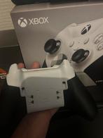 Xbox Elite draadloze serie 2-controller — Core, Games en Spelcomputers, Spelcomputers | Xbox | Accessoires, Ophalen, Zo goed als nieuw