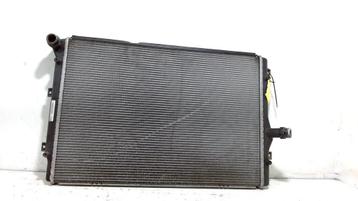 RADIATEUR Volkswagen Touran (1T3) (1K0121251DM) disponible aux enchères