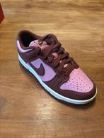 Nike dunk low next nature pink dark pony 38,5, Vêtements | Femmes, Chaussures, Neuf, Enlèvement ou Envoi, Sneakers et Baskets