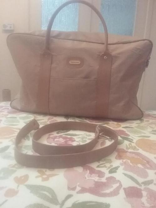 Grote linnen reistas, Handtassen en Accessoires, Tassen | Reistassen en Weekendtassen, Zo goed als nieuw, Grijs, 60 tot 80 cm