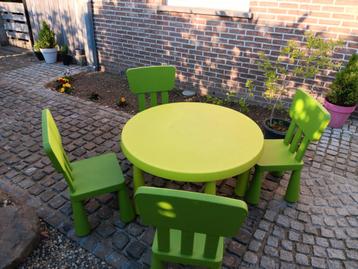 Zeer mooi kinder tuinstel,  4 stoelen en ronde tafel, Tuin en Terras, Ophalen, Zo goed als nieuw, Kunststof, Tuinset