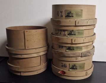 Set van 6 zeven met verschillende maasbreedte beschikbaar voor biedingen