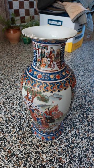 Chinese vaas met stempels, Ophalen