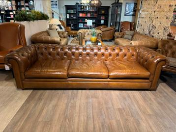 Stoere XL industriële Chesterfield 4 zits bank Cognac Bruin beschikbaar voor biedingen