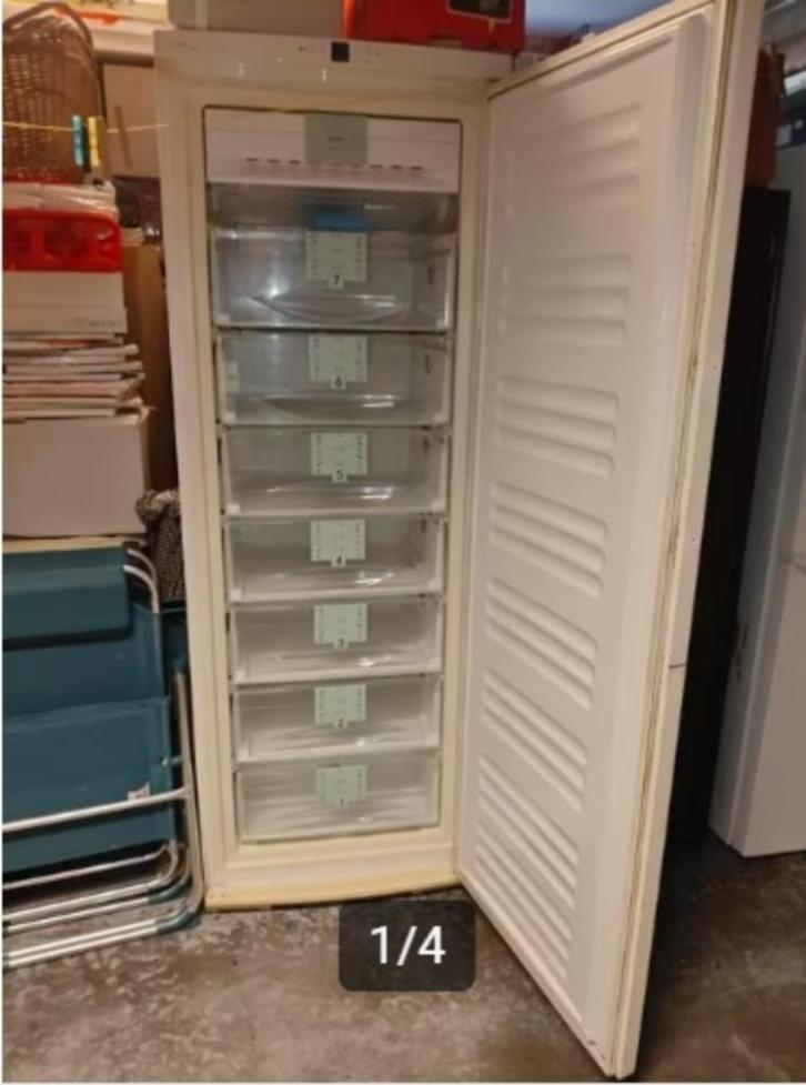 Liebherr wijnkast of koelkast, Elektronische apparatuur, Koelkasten en IJskasten, Ophalen
