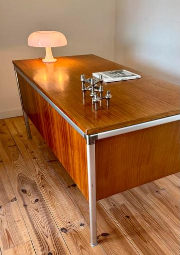 Palissander directiebureau jaren ‘60 vintage beschikbaar voor biedingen