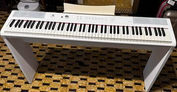 Fazley fsp-200 met onderstel, Muziek en Instrumenten, Ophalen, Gebruikt, 88 toetsen, Overige merken