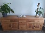 Dressoir uit massief hout, Ophalen, Zo goed als nieuw