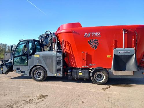 Zelfrijdende voermengwagen, Zakelijke goederen, Landbouw | Tractoren, tot 2500, Overige merken, meer dan 160 Pk, Gebruikt, Ophalen