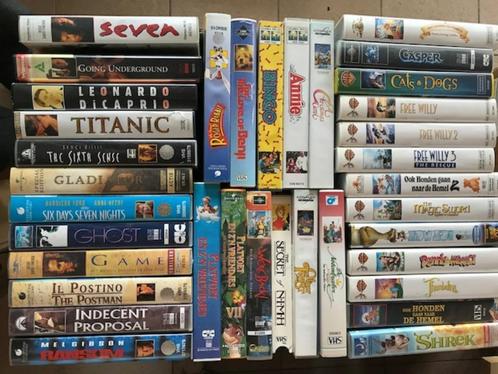 Lot van 158 video's, Cd's en Dvd's, VHS | Film, Ophalen