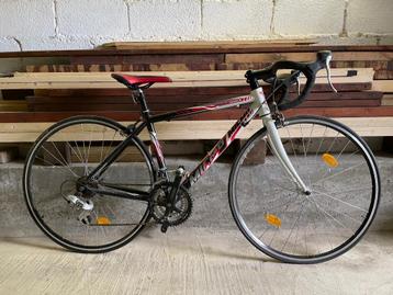 Kinder koersfiets / kids racebike beschikbaar voor biedingen
