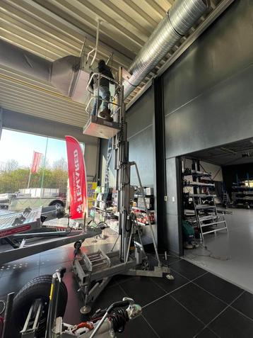 Hoogtewerker masthoogwerker 12 meter  beschikbaar voor biedingen