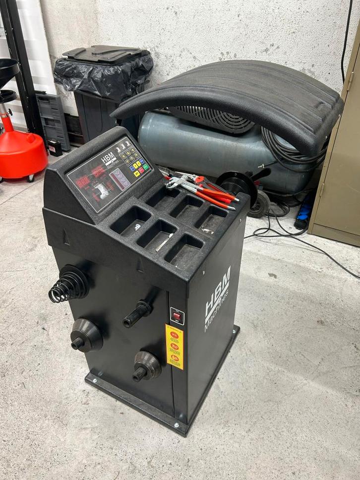 Changement de pneus (soirs & weekend) - Leuze-en-Hainaut, Autos : Divers, Autos divers Autre, Enlèvement ou Envoi