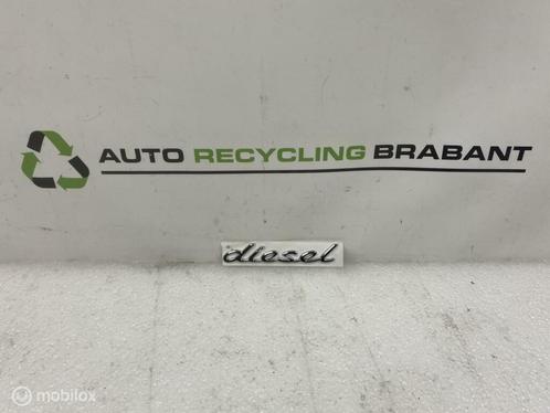 Embleem DIESEL Voorzijde Porsche Macan 95B NIEUW 95B854499A, Auto-onderdelen, Klein materiaal, Porsche, Gebruikt, Ophalen of Verzenden