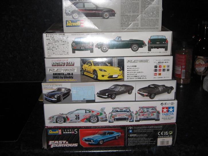 diverse bouwdozen van auto's op 1/25, Hobby & Loisirs créatifs, Modélisme | Voitures & Véhicules, Neuf, Voiture, Autres marques