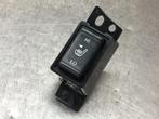 STOELVERWARMING SCHAKELAAR Nissan X-Trail (T32), Gebruikt, Nissan