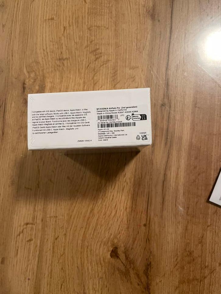 AirPods Pro 2(die AirPods links is en voorbeeld), Télécoms, Téléphonie mobile | Écouteurs, Neuf, Envoi