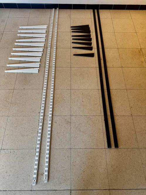 Metalen ophangsysteem: 2 sets (zwart/wit), Doe-het-zelf en Bouw, IJzerwaren en Bevestigingsmiddelen, Gebruikt, Ophalen